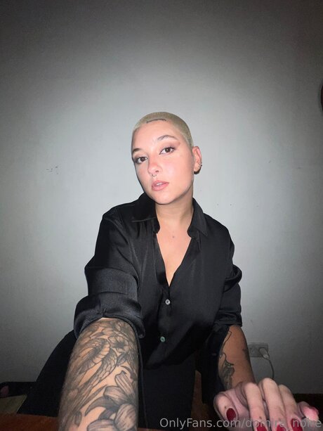 Domira Noire schöne hd bilder