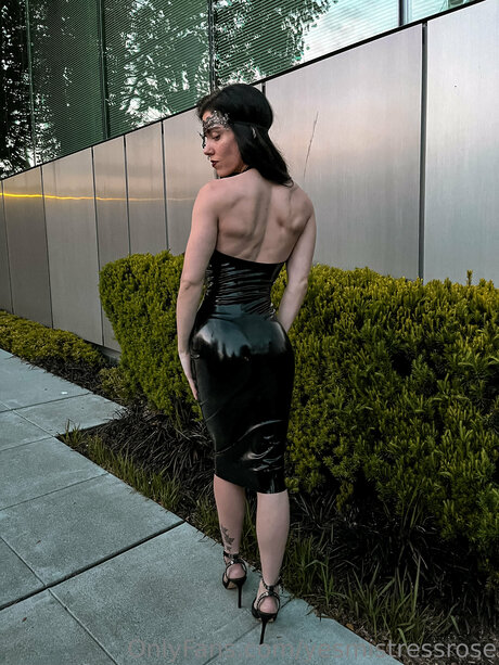 Roserenoir exklusive pornographische foto