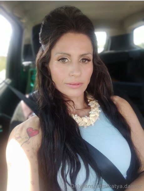 Katya Dancer nackt erwachsene foto