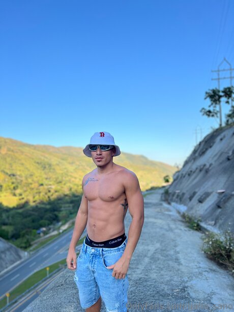 Gabo Sano1 model nackten bild