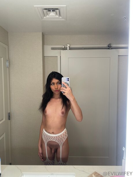 Evilwifey erwachsene pornostar bild