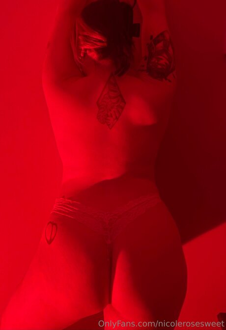 Nicolerosesweet pornostar erotische galerie