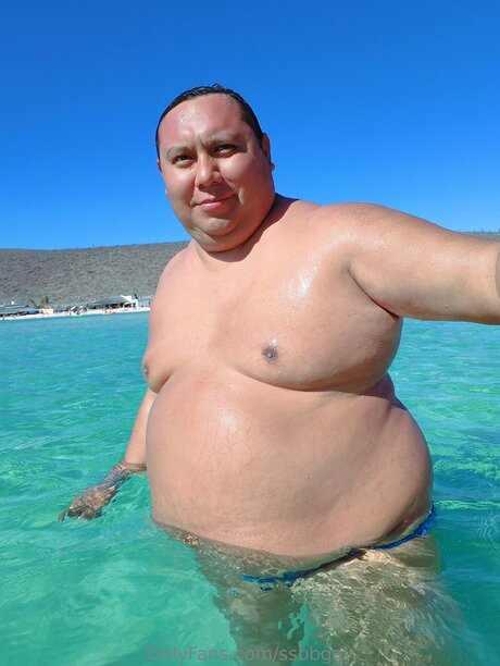 außerhalb von onlyfans hübsche nackt bild