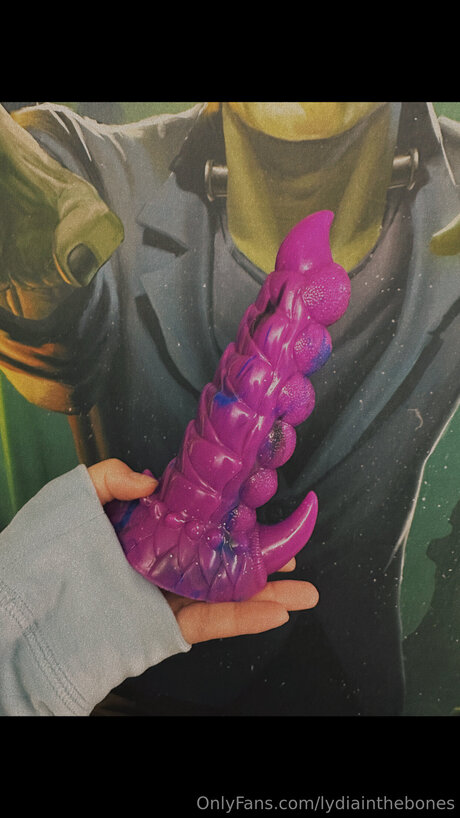 Lydiainthebones freie erotische galerien