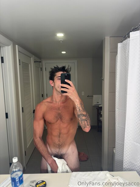 Joeysacco nackt erwachsene foto