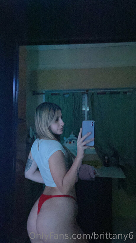 Brittany6 hd porno bilder