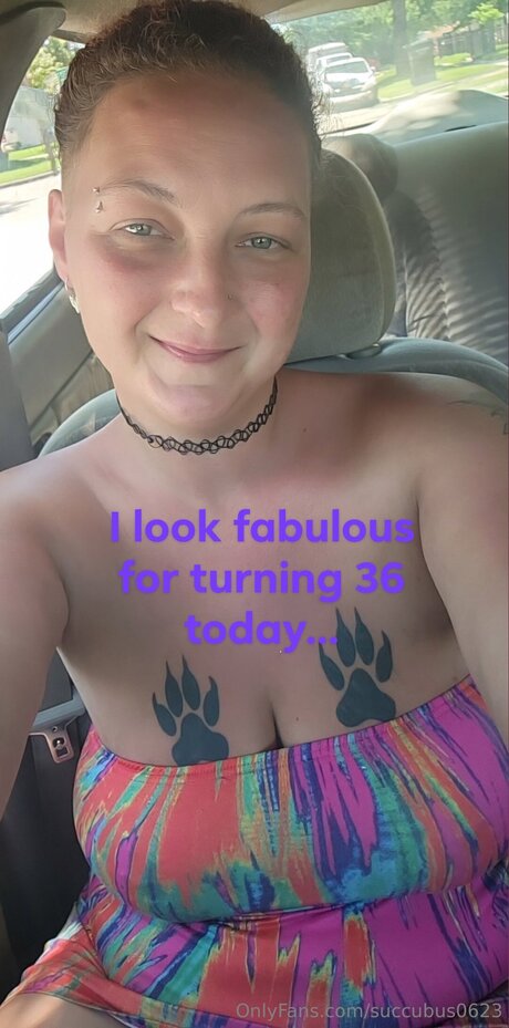 Tinaclawz0623 pornostar freie bilder