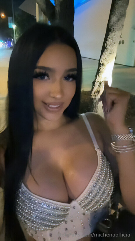 Michenao sexy nackte bilder