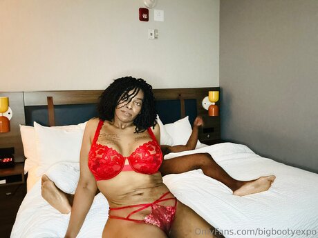 Bigbootyexpo porno exklusive foto