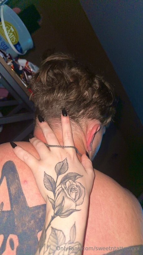 Sweetntattedxxx kostenlose erotische galerie