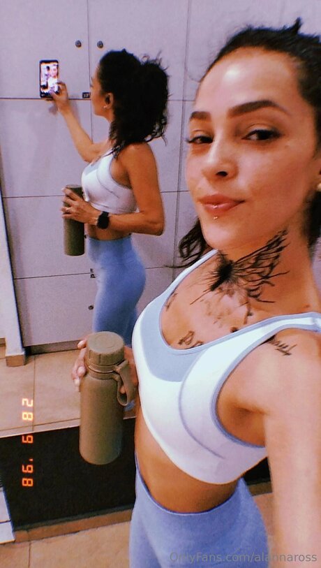 Alannaross nacktheit erwachsene archiv