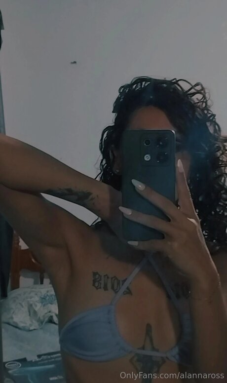 Alannaross porno erwachsene galerien