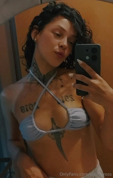 Alannaross sexy akt bild