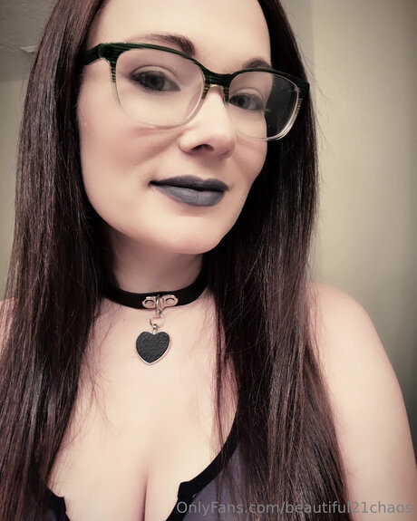 Beautiful21chaos schauspielerin heiße bilder