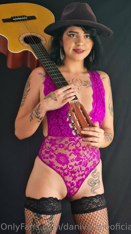 Danivallejooficial exklusive pornographische bild