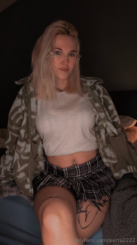 Sierra2222 porno sexy bild
