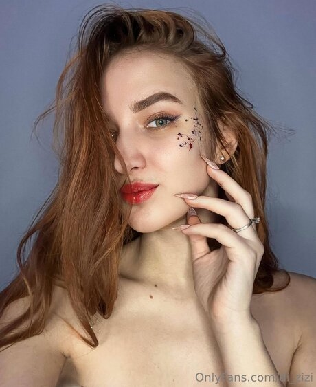 Di Zizi pornostar kostenlose fotos