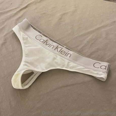 Nellysanvandatrosor xxx nette bild