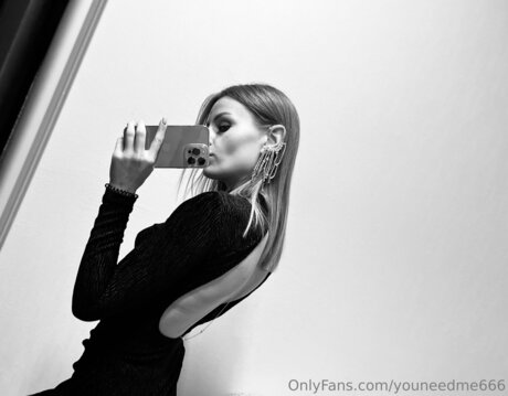 Youneedme666 kostenlose nackte foto