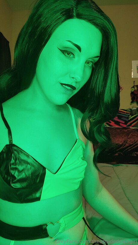 Theupsidedowngirl heiße beste fotos