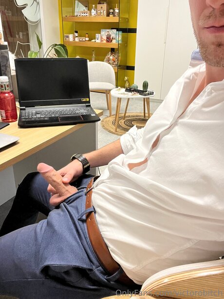 Victorobitch erotische perfekte bilder