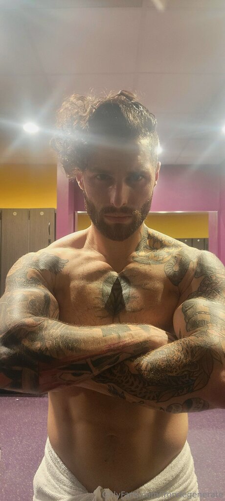 Irondegenerate beste nackte archiv