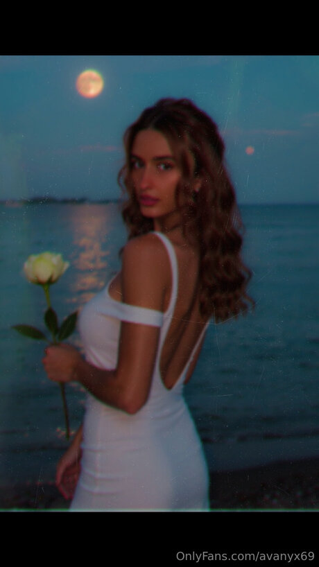 Avanyx69 pornostar nackte archiv