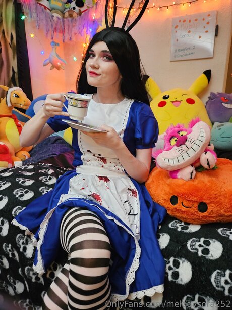 Melodysora252 erwachsene nackt fotos