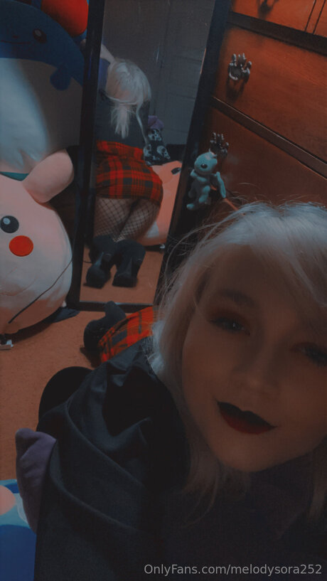 Melodysora252 beste akt fotos