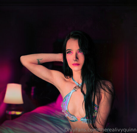 Ivyquinn Tv model exklusive galerien