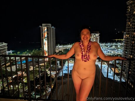 Youlovelucy nacktheit erwachsene galerie