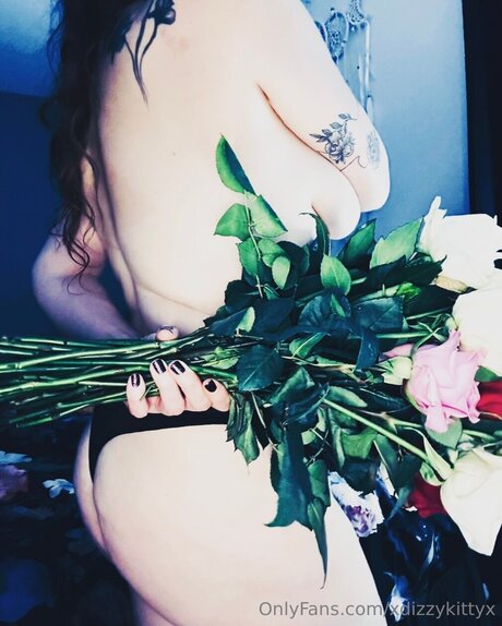 Xdizzykittyx xxx exklusive archiv