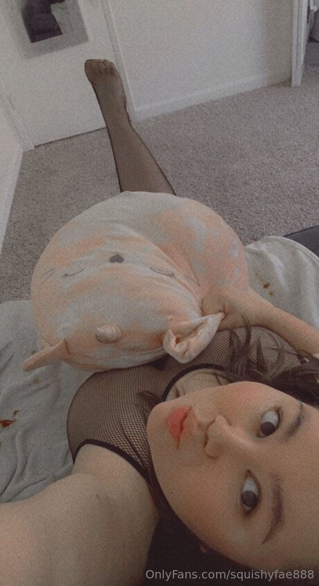 Squishyfae888 nacktheit nette fotos