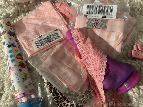 Badfairy erotische kunst galerien