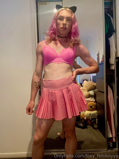 Foxy Femboyyy top freie fotos