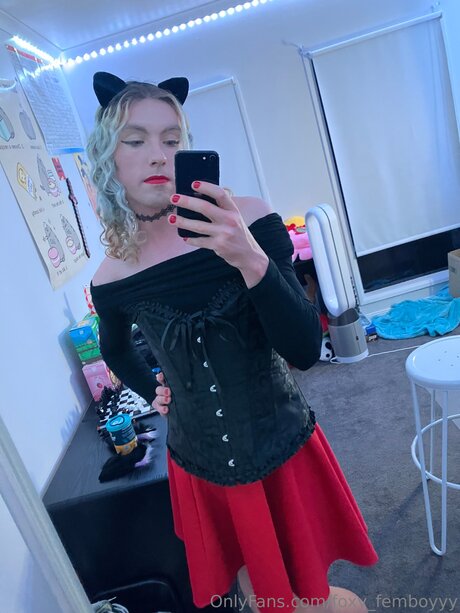 Foxy Femboyyy kunst sex archiv