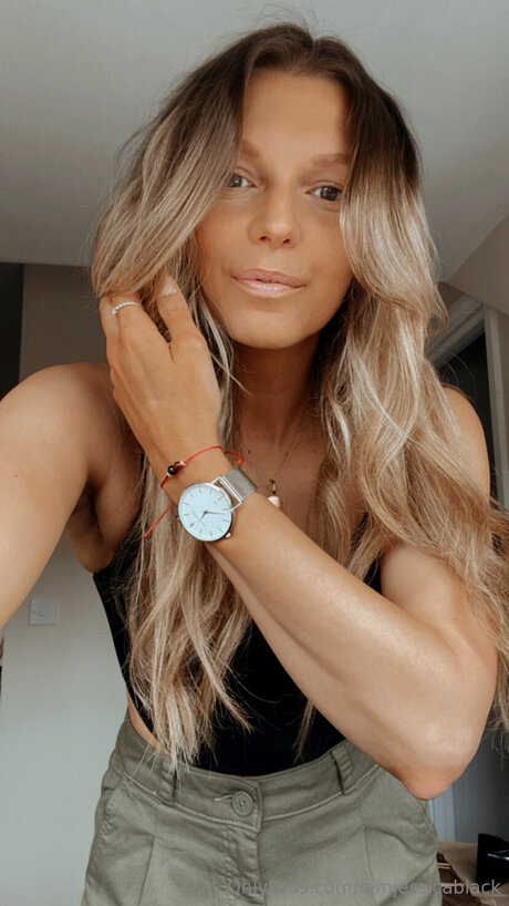 Itsonlyjess heiße erotische bild