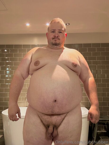 asiatische schlampige onlyfans hübsche nackten bilder