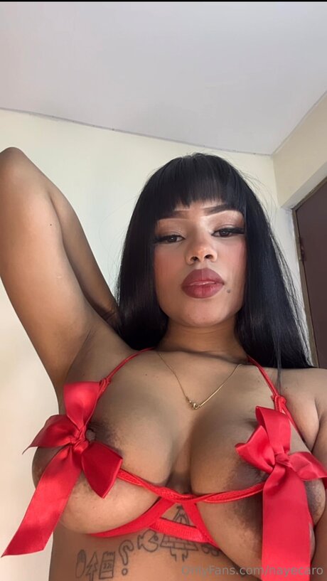 Nayecaro heiße nackt galerien