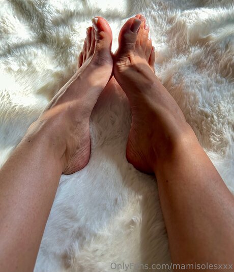 Mamisolesxxx model nackt galerien