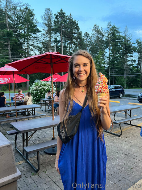 Alliwo schauspielerin pornografische galerien