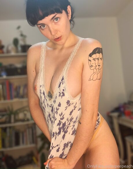 Peepeach model heiße galerien