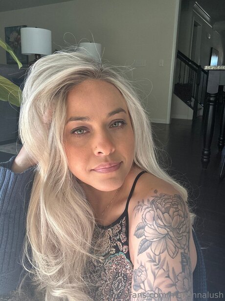 Makennalush xxx hübsche bild