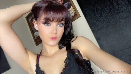 Queenstaxxx23 heiße nackten fotos