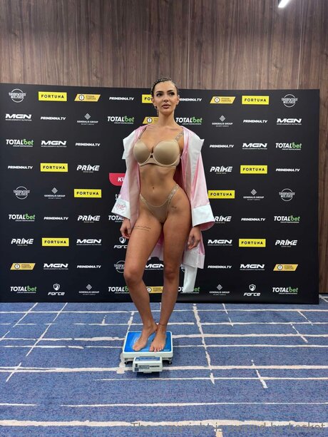 Madzialoskot xxx nackt foto