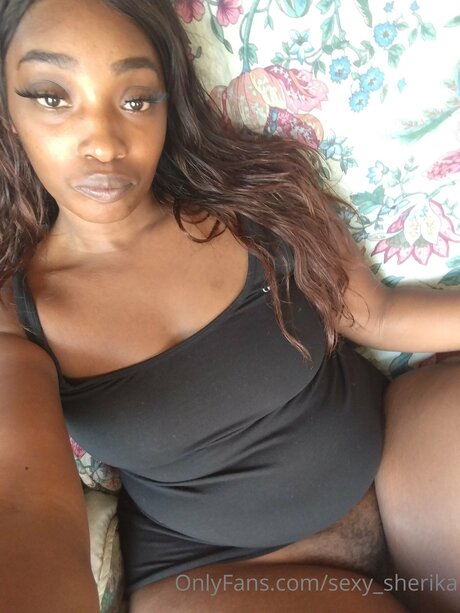 Sexy Sherika nackt top galerie