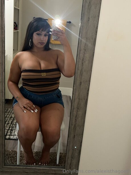 Alexisthagoatt schauspielerin perfekte archiv