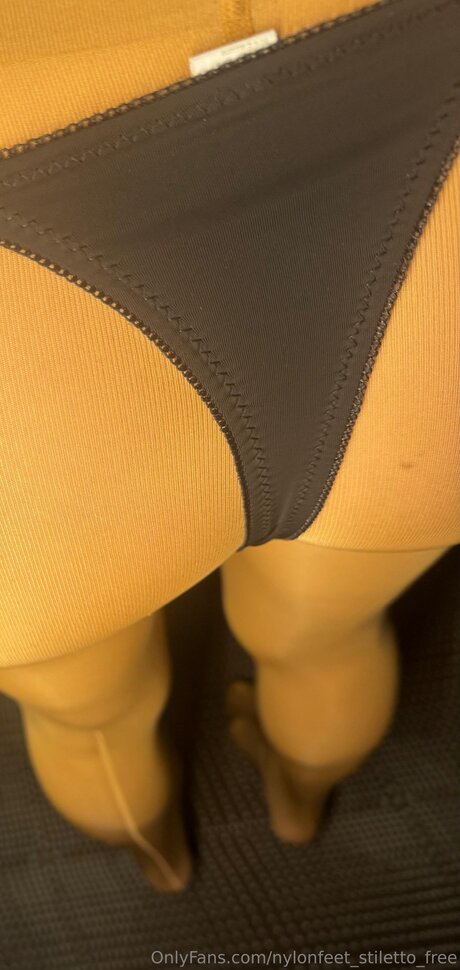 Nylonfeet Stiletto Free schöne nackte bild