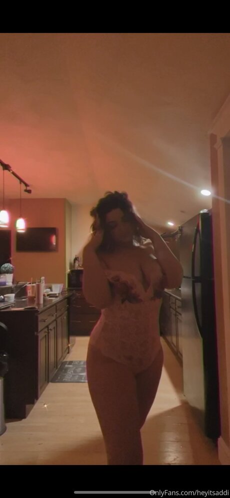 Heyitsaddi exklusive freie foto