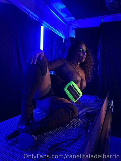 Canelitaladelbarrio pornostar hübsche bild